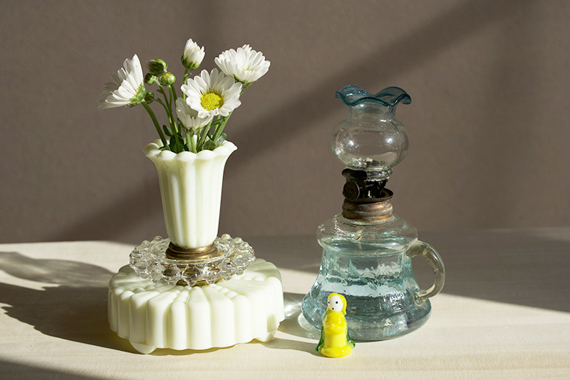 金魚鉢ホヤの大正豆ランプとウランガラスのキャンドル立てとフェーヴ