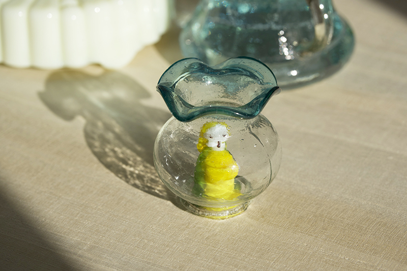 金魚鉢ホヤとフェーヴ